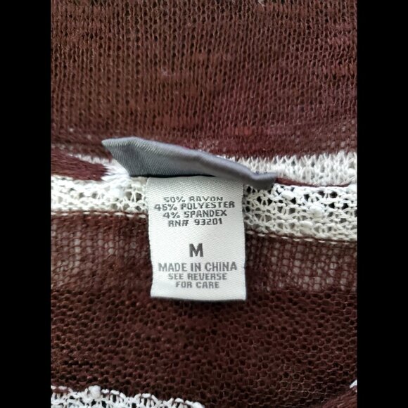 Striped Short Sleeve Knitted Top (Size M) - Picture 6 of 6